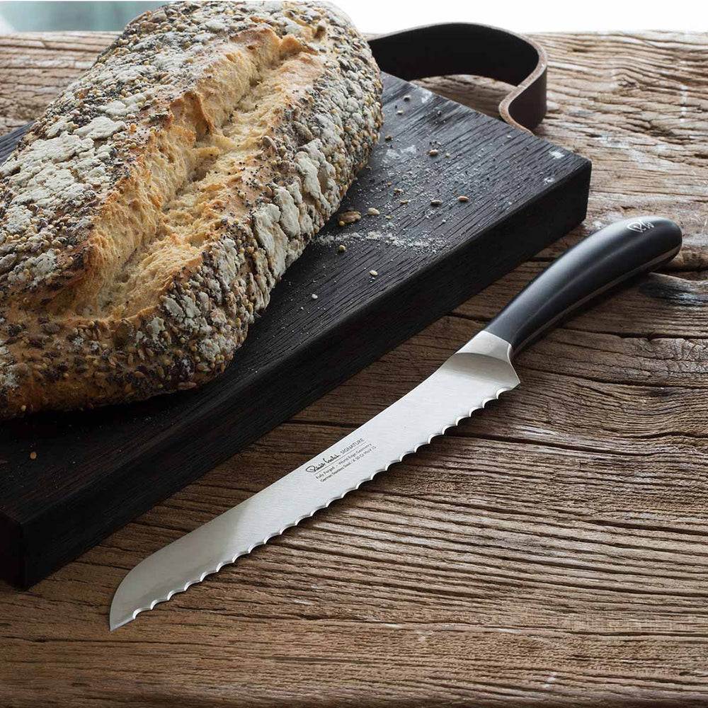 Signature Bread Knife 22cm