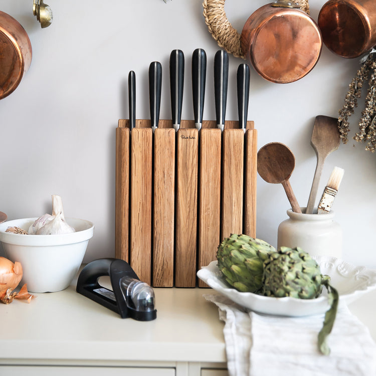 Signature Book Oak Knife Block Set with Knife Sharpener